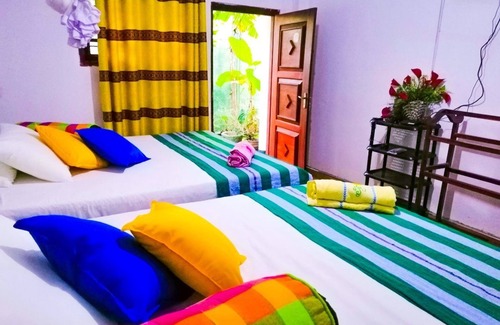 Maradankadawala House | Cozy Stay at White Guest with Breakfast & Family Options