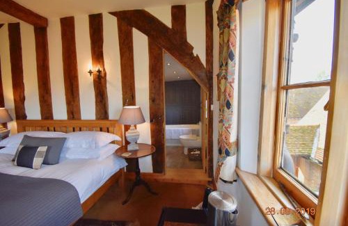 Grandborough Bed & Breakfast | Eco-Friendly Retreat at White Hall Farm: 10/10 Guest Rated
