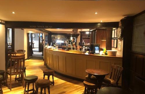Andover Hotel | Family-Friendly Stay at White Hart, Andover by Marston's Inns