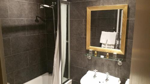 Coalbrookdale Hotel | Elegant Stay at White Hart Inn: 4-Star with Great Dining