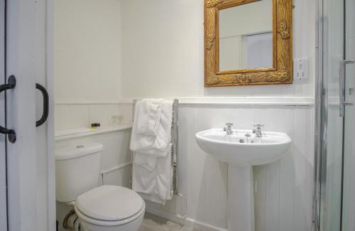 Coalbrookdale Hotel | Elegant Stay at White Hart Inn: 4-Star with Great Dining