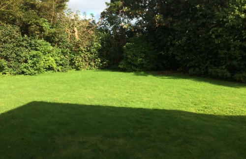 Roager House | Welcoming White Hart Lane House with Family-Friendly Amenities