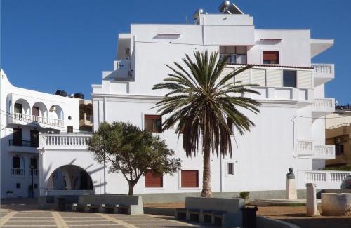 Karpathos Apartment | Family-Friendly White House Hotel-Apart: Rated 9.5/10