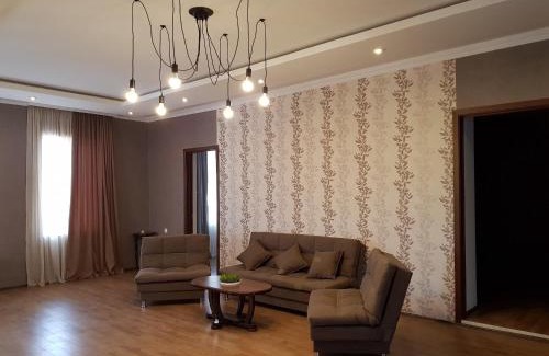 Eniseli Hotel | Pet-Friendly White House in Kakheti: Rated 9/10 for Comfort
