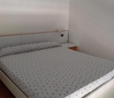 Porta Cremona-Volta Apartment | Elegant Retreat at White House with Pool & Pet-Friendly Stays