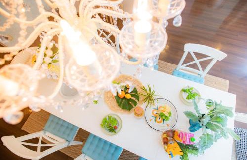 Tairagawa Apartment | Welcoming White House: A Family-Friendly 4-Star Retreat