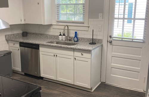 Sumter House | Top-Rated Family Retreat at White House on Winn