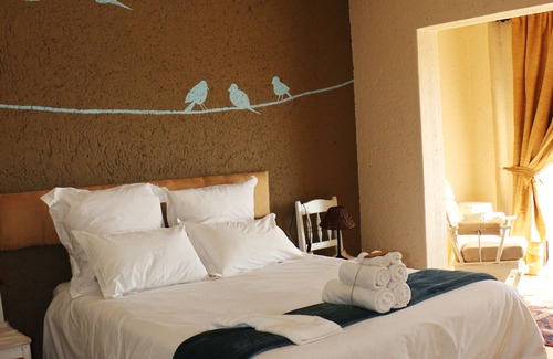 Tierpoort Bed & Breakfast | Unforgettable Stays at White Linen Guesthouse with Pool