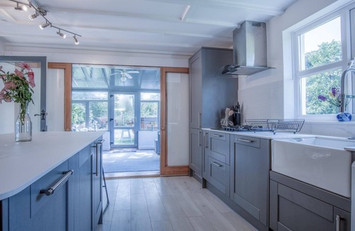 Narberth House | Elegant White Mill: 4-Bed Holiday Home in Lampeter Velfrey