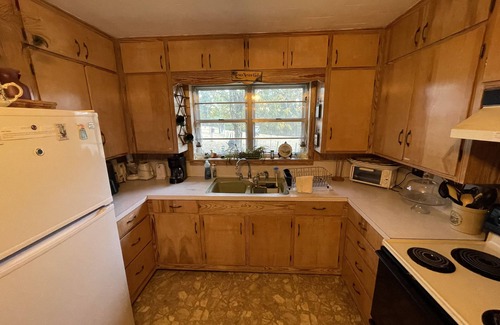 Curtis Other | Guest Rated 10/10: White Oak Lake Area Farmhouse Retreat