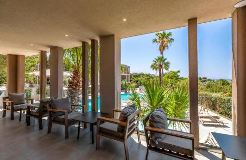Pefkos Hotel | Modern Oceanfront Retreat at White Olive Premium Lindos