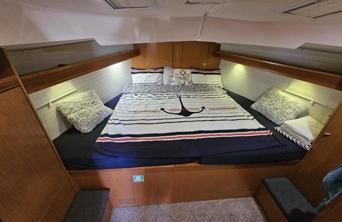 Old Town Boat Rental | Relax at the Oceanfront White Pearl with Pool & Breakfast