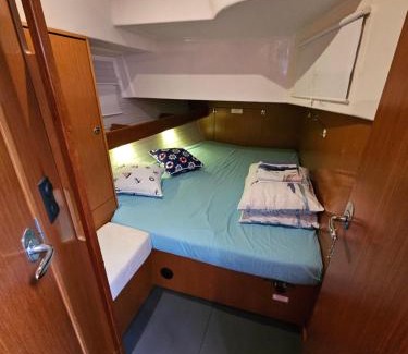 Old Town Boat Rental | Relax at the Oceanfront White Pearl with Pool & Breakfast