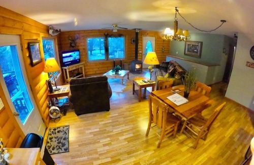 Lansing Cabin | Inviting White Pine Cabin with Pool, Hot Tub & Pet-Friendly