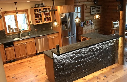 Flippin House | Unforgettable Stay at White River - Crooked Creek Log House