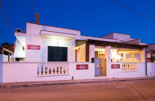 Capilungo Apartment | Cozy B&B Steps from the Sea near Gallipoli & Torre San Giovanni