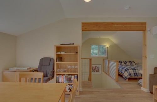White Salmon Hotel | Exclusive Family Retreat at White Salmon River Refuge