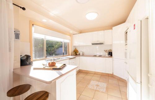 Fingal Bay House | Pet-Friendly Retreat at White Sands - Rated 9.9/10!