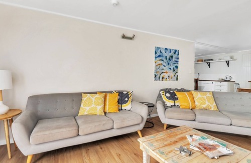 Jervis Bay Apartment | White Sands Retreat, Hyams Beach