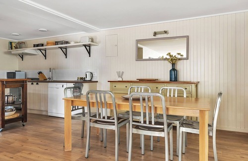 Jervis Bay Apartment | White Sands Retreat, Hyams Beach
