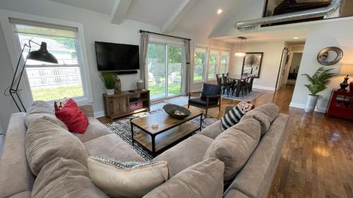 Union Pier House | Unforgettable White Sands: Top-Rated Family-Friendly Retreat