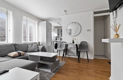 Whittington Apartment | Experience Mill Hill's White Haven: Spa, Breakfast & More