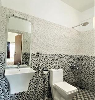 Kannur Resort | Oceanfront White Shell Beach House with Breakfast Included
