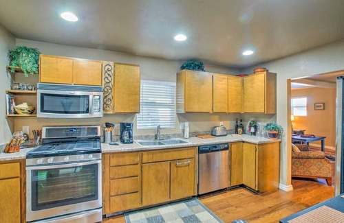 Prescott House | Idyllic White Spar Cottages: Ocean View & Family-Friendly