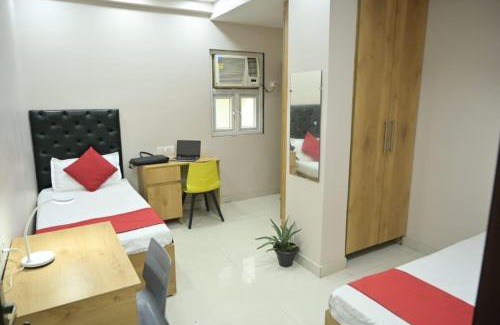 Delhi Hotel | White Villa - Kamla Nagar