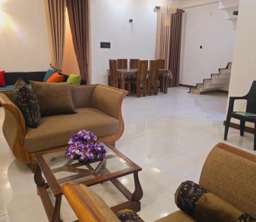 Welipitiya Villa | Discover White Villa Resort-Koledanda: Family-Friendly Getaway
