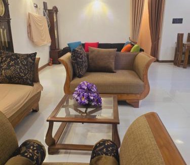 Welipitiya Villa | Discover White Villa Resort-Koledanda: Family-Friendly Getaway