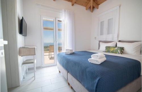 Anthousa Villa | Discover White Villas: Oceanfront Oasis with Pool Access