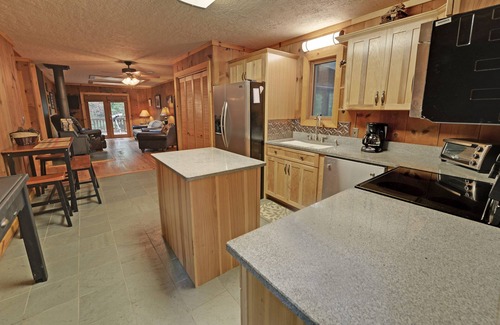 Cleveland Cabin | Explore White Water River Cabin: Kayak, Fish & Relax!