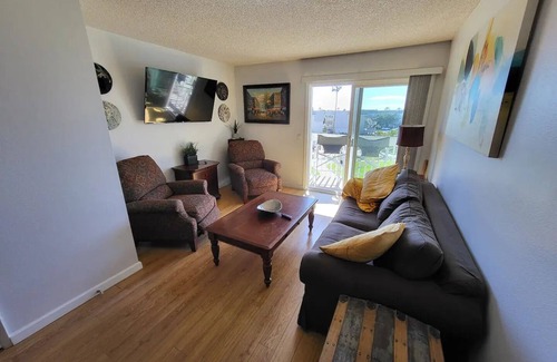 Port Hueneme Condo | Beach Front Condo with White Water Views & Great Amenities