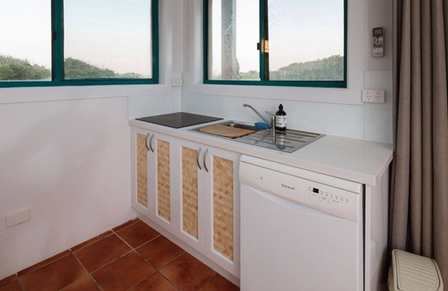 Hastings Point Apartment | Discover White Waves 4: Oceanfront Retreat Near Cabarita