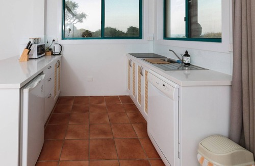 Hastings Point Apartment | Discover White Waves 4: Oceanfront Retreat Near Cabarita