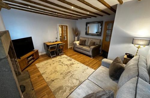 Mellor House | Pet-Friendly Retreat at Whitebrook Cottage, Rated 9/10