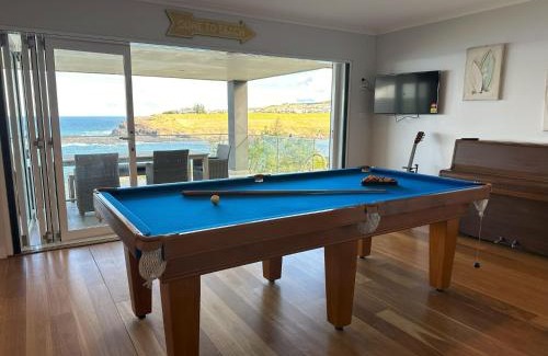 Kiama House | Whitecaps Beachhouse - Pet Friendly on Easts Beach - Book 3 nights, pay 2