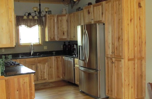 Wilmington House | Experience Whiteface Mountain: Hot Tub & Fireplace Retreat