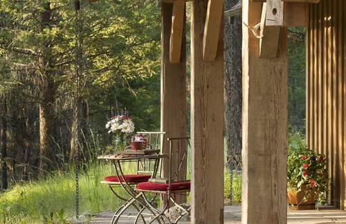 Whitefish Cabin | Historic Whitefish Cabin with Breathtaking Mountain Views
