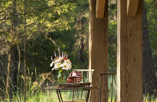 Whitefish Cabin | Historic Whitefish Cabin with Breathtaking Mountain Views