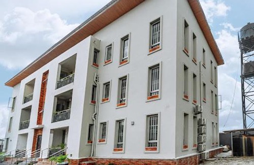 Biogbolo Apartment | Child-Friendly Whitehall Residences for Your Next Getaway