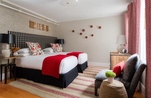 Camden Hotel | Discover Whitehall: Family-Friendly Stays with High Ratings