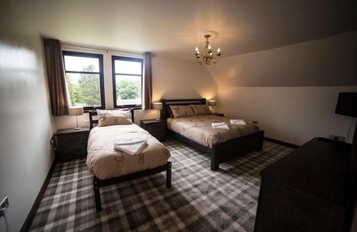Fort Augustus Bed & Breakfast | Top-Rated Whitehouse B&B: A Perfect Stay Awaits