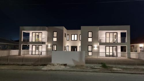 Marie Pampoen Apartment | Oceanfront Retreat at Whitehouse Boulevard near Mambo Beach