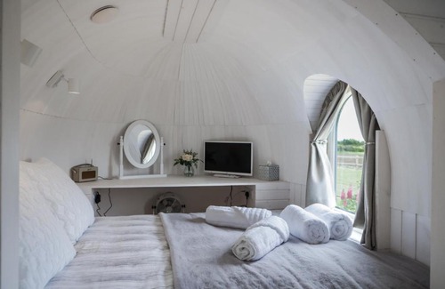 North Berwick House | Unforgettable Rock & Castle Escapes at Whitekirk