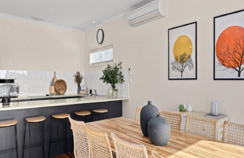 Port Willunga House | Explore Whiteport: Family-Friendly Stay by Wine Coast