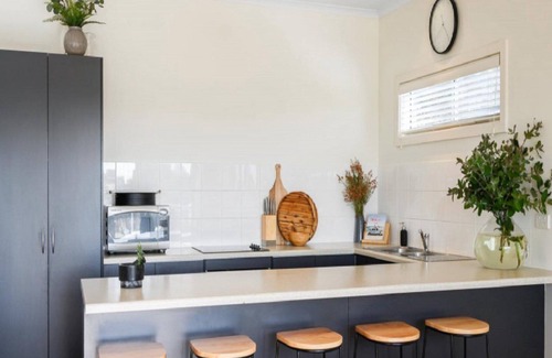 Port Willunga House | Explore Whiteport: Family-Friendly Stay by Wine Coast