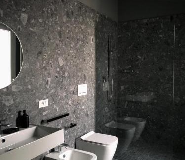 Centro Urbano House | Accessible Comfort at Whiterooms - Guest Rated 9/10