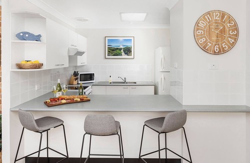 Fingal Bay House | Whitesands Hideaway: Family-Friendly Retreat Near Fingal Beach